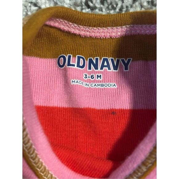 ❤️Old Navy Baby Unisex Bodysuit 3-6M - Picture 2 of 3